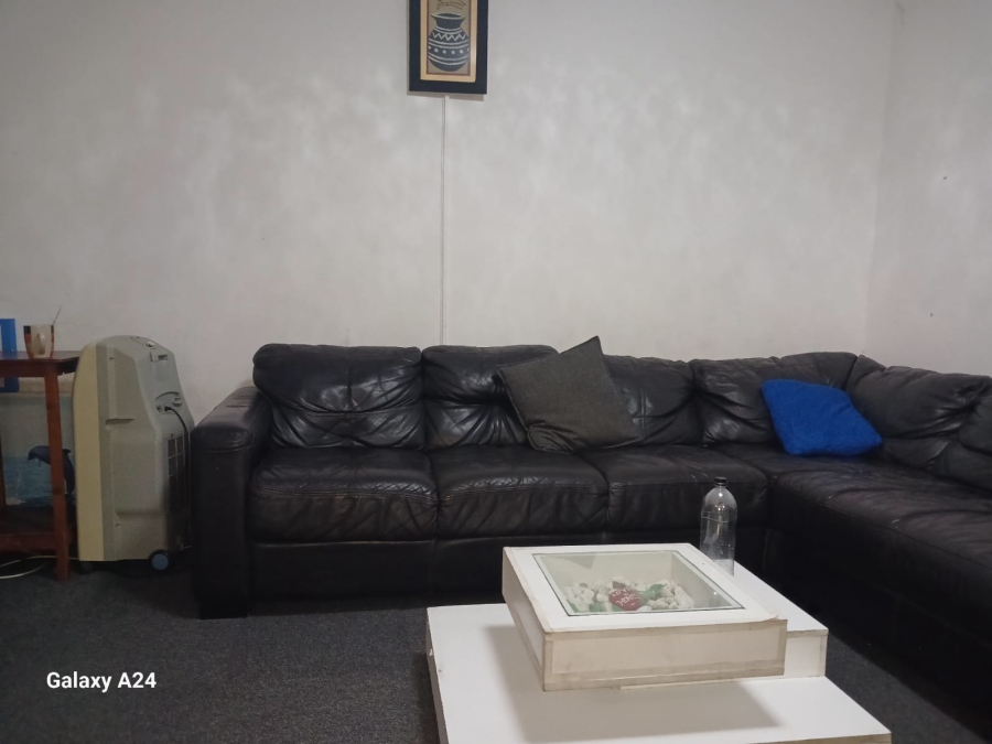 6 Bedroom Property for Sale in Quigney Eastern Cape